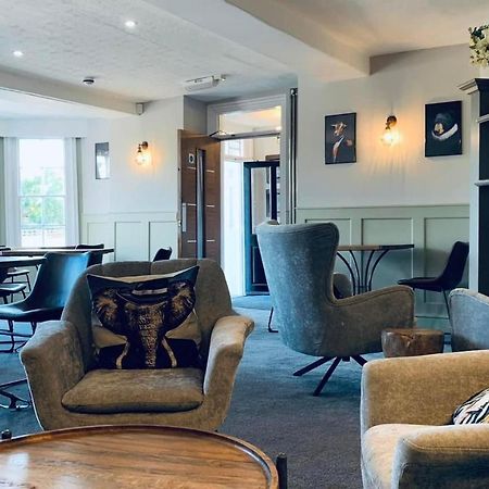 The Lion Hotel Llansantffraid-ym-Mechain Εξωτερικό φωτογραφία
