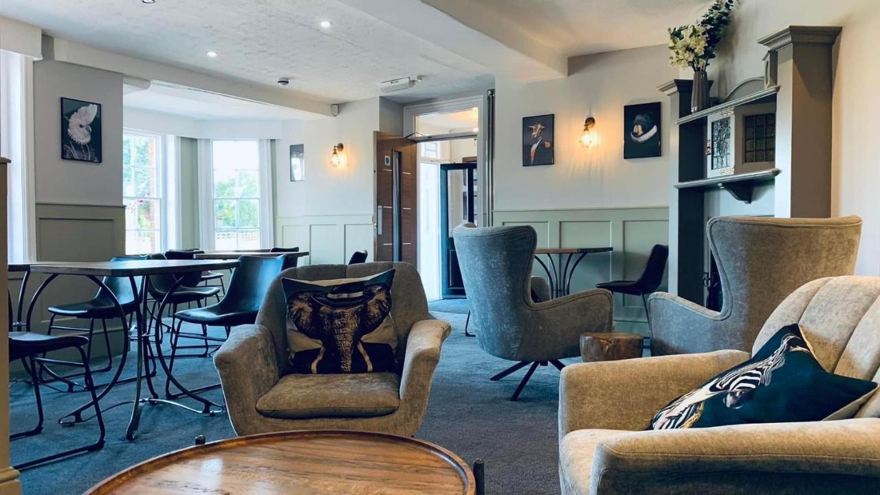 The Lion Hotel Llansantffraid-ym-Mechain Εξωτερικό φωτογραφία