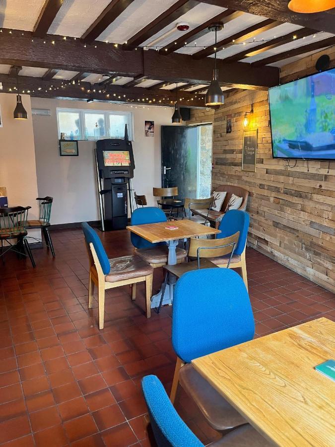 The Lion Hotel Llansantffraid-ym-Mechain Εξωτερικό φωτογραφία