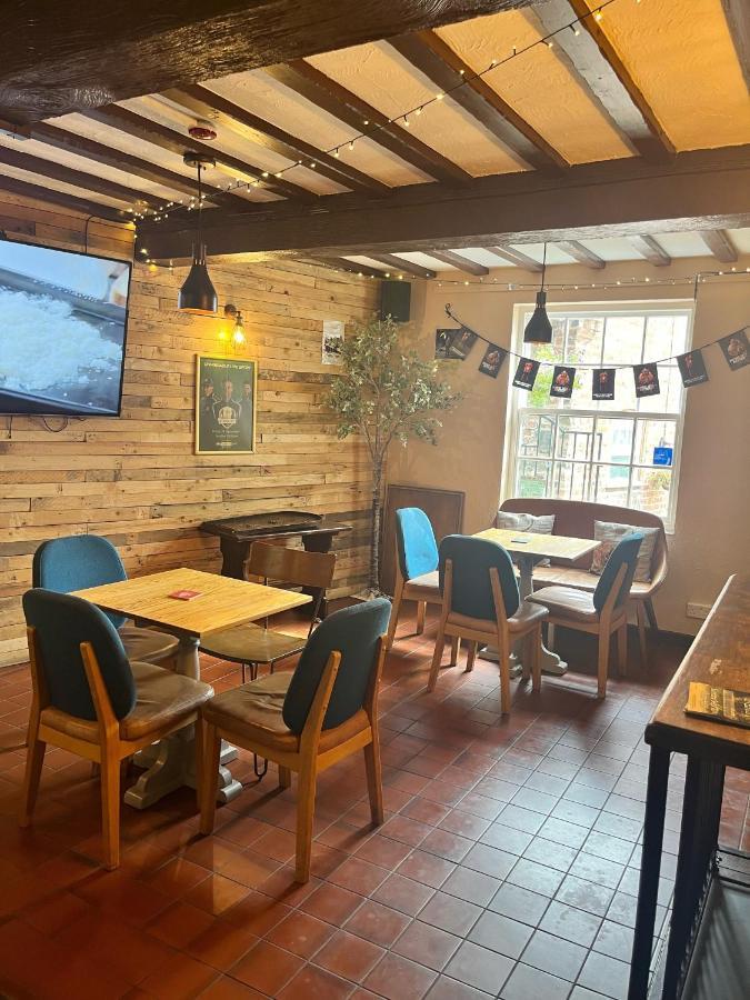 The Lion Hotel Llansantffraid-ym-Mechain Εξωτερικό φωτογραφία