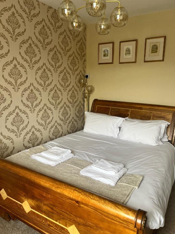 The Lion Hotel Llansantffraid-ym-Mechain Εξωτερικό φωτογραφία